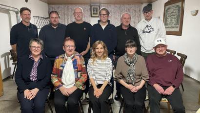 Bild: Silvia Klier
Bisher wird die SPD im Marktgemeinderat von Daniela Fuhrmann (vorne, links) Franziska Göppl (vorne, Mitte) und Andrea Bertelshofer (vorne, Zweite von rechts) vertreten.