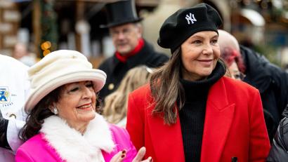 Bild: Fabian Sommer/dpa
Natascha Ochsenknecht kam mit ihrer Mutter Bärbel Wierichs.