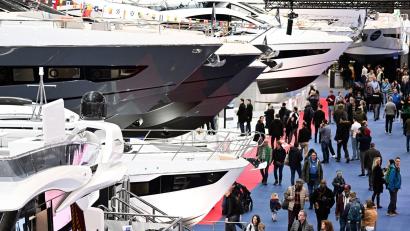 Bild: Federico Gambarini/dpa
Für Luxusjachten geben die Reichen auch 2025 mehr Geld aus. (Archivbild)