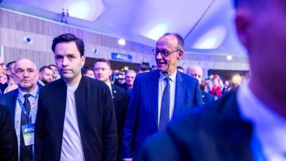 Bild: Philipp von Ditfurth/dpa
Ohne die Stimmen der Jungen Union hat die Regierung keine sichere Mehrheit. (Archivbild)