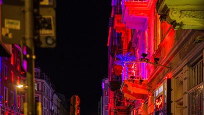 Bild: Andreas Arnold/dpa
Ministerin Prien setzt Expertenkommission für besseren Prostituiertenschutz ein. (Archivbild)