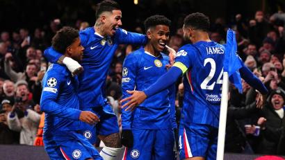 Bild: Bradley Collyer/PA Wire/dpa
Hatten reichlich Grund zu jubeln: Chelsea besiegte Barcelona klar mit 3:0.