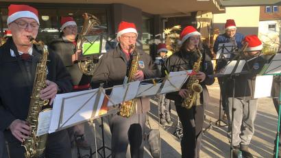 Archivbild: wro
Der Musikverein Wiesau spielt zum Auftakt des Adventsmarkts in Wiesau am Samstag, 29. November.