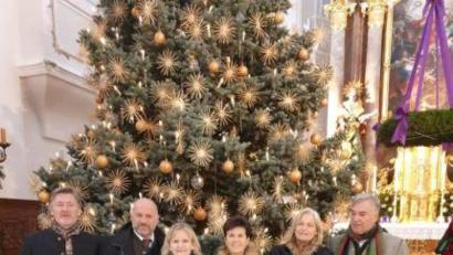 Bild: Bertram Erhardt/exb
In diesem Jahr ist wieder der "Salzburger Bergadvent" zu Gast in Neustadt/WN.