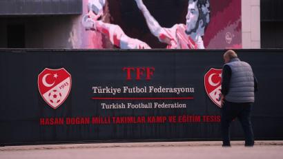 Bild: Francisco Seco/AP/dpa
Mehr als 1000 Spieler sind wegen des Wettskandals gesperrt.