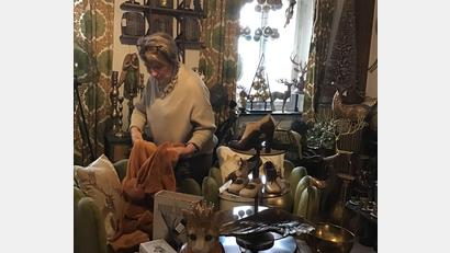 Bild: exb
Im Kemnather Altstadtladl findet sich für jeden besonderen Anlass das passende Stück.