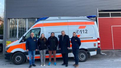 Bild: Schultes
Die Firma BePo Erdbau übergab einen vollständig ausgestatteten Rettungswagen an den Arbeiter-Samariter-Bund Kronach.