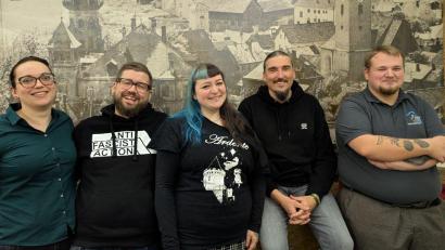 Bild: Uschi Maxim/exb
Fünf der sechs Kandidaten der Partei Die Linke für die Marktratswahl in Schwarzenfeld sind (von links) Kristin Läßker, Manuel Schreier, Katrin Schreiber, Michael Stöberl und Mario Meßmeringer.