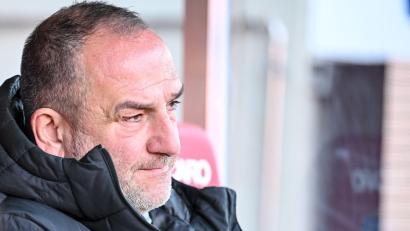 Bild: Harry Langer/dpa
Frank Schmidt steckt mit dem 1. FC Heidenheim im Tief.