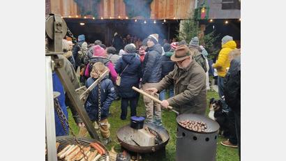 Archivbild: hev
Am ersten Adventssonntag findet wieder ein Adventsmarkt beim "Taubnschuster" statt.