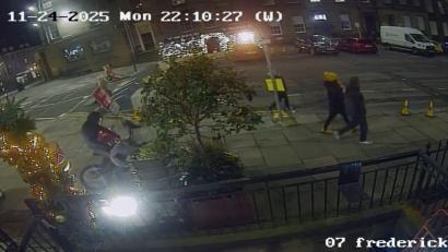 Bild: -/Copper Blossom via PA Media/dpa
Ein kurioser Diebstahl sorgt im schottischen Edinburgh für Aufsehen.