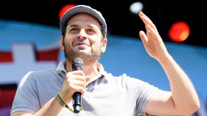 Archivbild: Manuel Lopez/KEYSTONE/dpa
„Das ist kein Karriereende, also zumindest meinerseits. Aber ein Ende meiner Bühnenkarriere in Deutschland.“