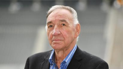 Bild: picture alliance / ZB
Kritischer Geist: der frühere Potsdamer Cheftrainer Bernd Schröder. (Archivbild)