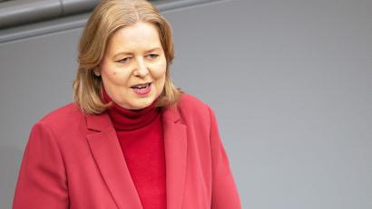 Bild: Markus Lenhardt/dpa
Arbeitsministerin Bärbel Bas rechnet mit einer Mehrheit für das Rentenpaket bei der Abstimmung im Bundestag.