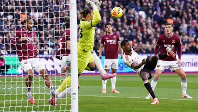 Bild: Harvey Murphy/News Images via ZUMA Press Wire/dpa
Alexander Isak erzielte beim 2:0-Sieg gegen West Ham seinen ersten Treffer für Liverpool.