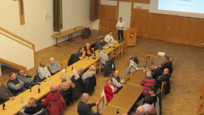 Bild: fg
Guter Besuch bei der Bürgerversammlung im Josefshaus. Aber hatte niemand Anträge oder Vorschläge.