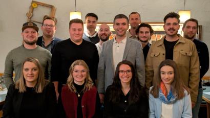 Bild: Philipp Troppmann
Die neue Wählergemeinschaft Junges Oberviechtach hat ihre Kandidatenliste für die Stadtratswahl 2026 vorgestellt.