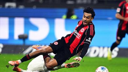 Bild: Arne Dedert/dpa
Nathaniel Brown, geboren in Amberg, aufgewachsen in Kümmersbruck, steht auf den Einkaufszetteln von Europas Topklubs.