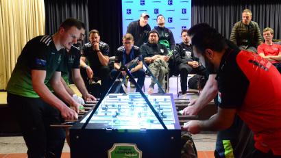 Bild: Kunz
Die späteren bayerischen Meister im Herren-Doppel, Thomas Schneyer und Moritz Schneider (links), im Halbfinale gegen die späteren Drittplatzierten Sahin Topbas und Georg Sedlmeier (TFC Nürnberg/SC Augsburg).