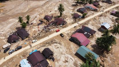 Bild: Binsar Bakkara/AP/dpa
Viele Dörfer sind in den Schlammassen versunken.