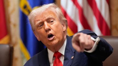 Bild: Alex Brandon/AP/dpa
Trumps Regierung wirft Maduro vor, tödliche Drogen und Gewalt in die USA zu bringen. (Archivbild)