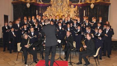 Bild: kro
Ein Klangerlebnis war in der Basilika der weltbekannte Windsbacher Knabenchor und er Rascher Saxophon Quartett.