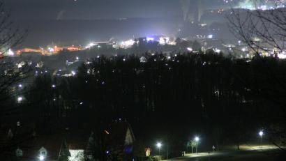 Archivbild: Peter Postler/exb
In der Kernstadt von Tirschenreuth gibt es fast 2000 Straßenlaternen, ein Großteil davon ist bereits mit LED-Leuchten bestückt. Ab 2026 sollen in einem Zeitraum von sechs Jahren die übrigen Lampen nach und nach ebenfalls umgerüstet werden.