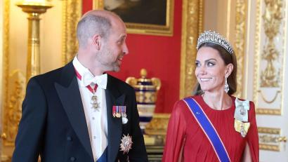 Bild: Chris Jackson/PA Wire/dpa
Das zukünftige Königspaar des Vereinigten Königreiches: Prinz William und Prinzessin Kate. (Archivbild)