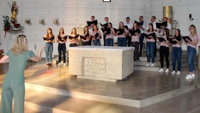 Archivbild: lep
Polyphonia ist ein junger a cappella Chor, der mit Leidenschaft und Spaß an der Musik Lieder unterschiedlichster Genres und Epochen singt.