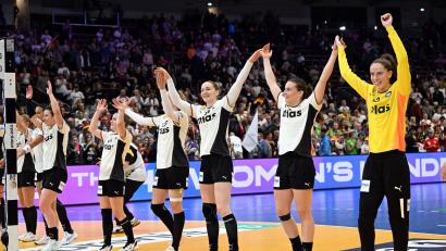 Bild: Federico Gambarini/dpa
Die Handballerinnen haben bei der Heim-WM einen Erfolgslauf.