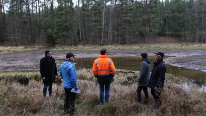 Bild: Landkreis Neustadt a.d.Waldnaab / Marcel Weidner
Die Rodungsarbeiten für die Ortsumgehung Mantel bei Röthenbach haben begonnen.