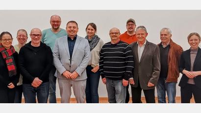 Bild: SPD Störnstein
Die SPD Störnstein hat Markus Ludwig erneut als Bürgermeisterkandidat nominiert. Er führt damit die aufgestellte Liste für die kommenden Wahlen an.