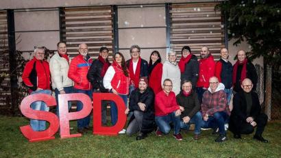 Bild: Bernhard Piegsa
Trotz der aufkommenden kalten Jahreszeit gibt sich die Pressather SPD heiter gestimmt. In der Nominierungsversammlung äußerten sich die "Genossen" zuversichtlich, das oberste Stadtamt verteidigen und ihre Position im Stadtrat stärken zu können.