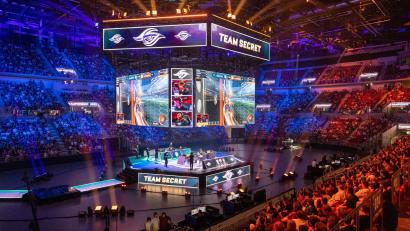 Bild: Thomas Banneyer/dpa
Ein E-Sport-Turnier (zum Spiel Rocket League) in Düsseldorf 2023. (Archivbild)