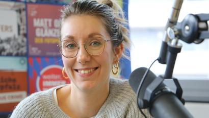 Bild: olr
Anika Maßmanns Arbeitsalltag als Förderberaterin besteht aus vielen Mails, Excel-Tabellen, Online-Recherchen, Gesprächen mit Künstlern und Fördergebern.