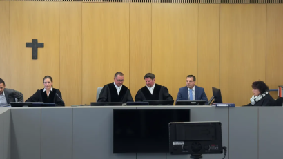 Bild: kle
Alexander Stevens verteidigt den Angeklagten im Champagner-Prozess.