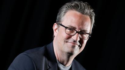 Bild: Brian Ach/AP/dpa
Matthew Perry wurde am 28. Oktober 2023 tot im Whirlpool seines Hauses in Los Angeles gefunden. (Archivbild)