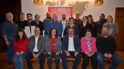 Bild: ak
Mit diesen Kandidaten tritt die SPD Speichersdorf bei der Kommunalwahl im März an.