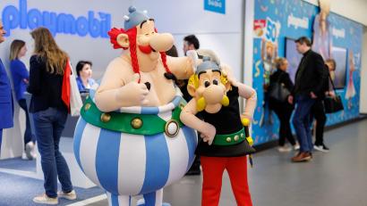 Bild: Daniel Karmann/dpa
Der große Gallier Obelix ist neben seinem besten Freund Asterix eine der Hauptfiguren des Kult-Comics, den René Goscinny und Albert Uderzo 1959 gemeinsam geschaffen hatten. (Archivbild)