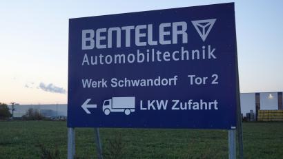 Bild: jut
Der Autozulieferer Benteler entlässt in seinem Schwandorfer Standort rund 80 Mitarbeiter.