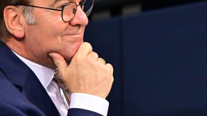 Bild: Christophe Gateau/dpa
Bundestag billigt Wehrdienstgesetz