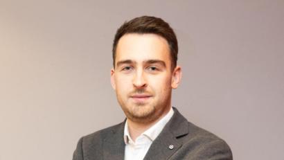 Bild: Roland Wellenhoefer
David Frischholz kandidiert für das Bürgermeisteramt in Erbendorf.