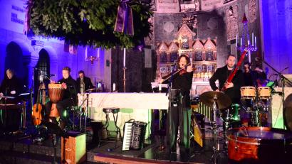 Bild: Kunz
"Luz Amoi" geben in der Josefskirche ein überzeugendes Weihnachtskonzert.