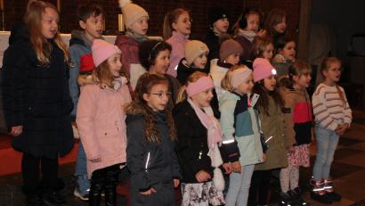 Bild: kro
Die Singklasse der Kreismusikschule sang "Weißer Winterwald".