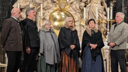 Bild: Paul Zrenner
Die Puchwieser Sänger und der Puchwieser Frauendreigesang in der Basilika Waldsassen.
