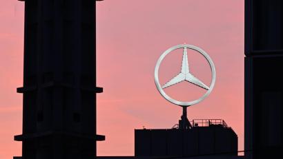 Bild: Bernd Weißbrod/dpa
Mercedes-Benz bringt eine autonom fahrende S-Klasse auf den Markt. (Smbolbild)