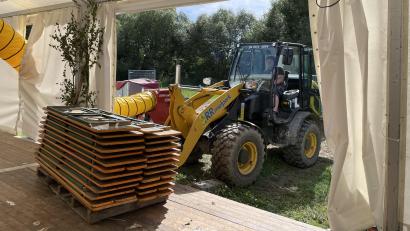 Symbolbild: Johanna Kopp
Parkstein schafft neue Biergarnituren an.