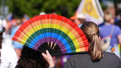 Bild: David Zalubowski/AP/dpa
Pride wird an vielen Orten in den USA gefeiert. (Symbolbild)