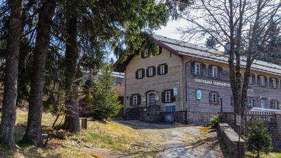 Archivbild: Susanne Forster
Das Schutzhaus Silberhütte gehört der Stadt Bärnau und hätte Teil des geplanten Klima- und Naturverständniszentrums sein sollen.