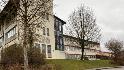 Archivbild: Völkl
Der größte Posten im Haushalt der Marktgemeinde Schwarzhofen ist für die Sanierung der Schule vorgesehen.